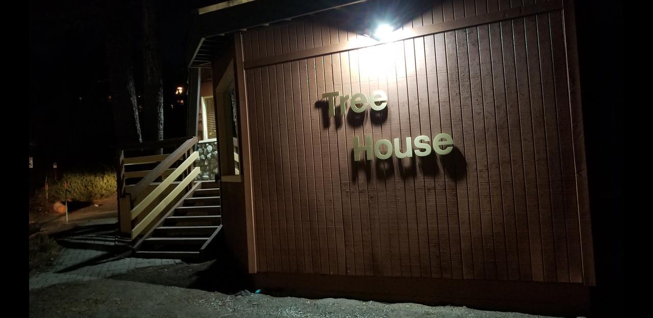 Tree House- Walk To Mammoth Village ماموث لاكيس المظهر الخارجي الصورة