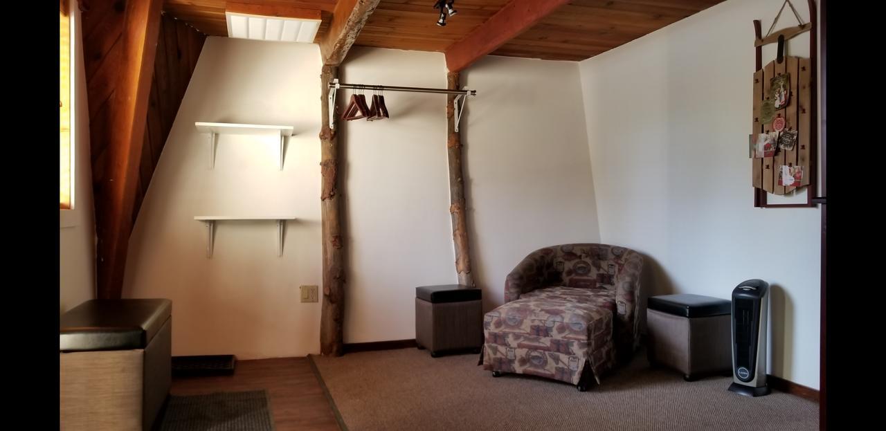 Tree House- Walk To Mammoth Village ماموث لاكيس المظهر الخارجي الصورة